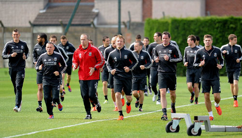 霍安：没人预料到梅西会回来，我希望他能来并和他一起踢球