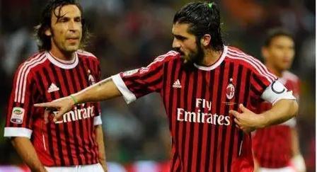 太全面了！杰伦·约翰逊过去5战场均接近30+14+11