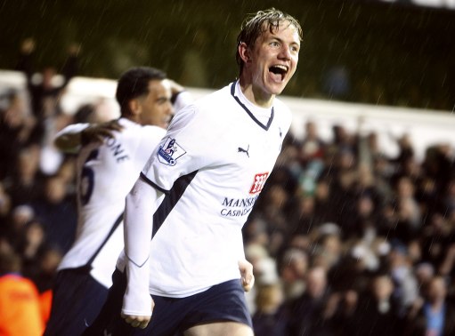 不败即夺冠！海港客战英博：5外援PK4外援，刘祝润回避（不败即封王！海港客场挑战英博：5外援对阵4外援，刘祝润回避）