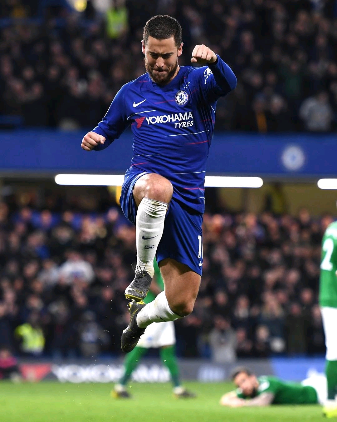 浓眉砍29分8篮板，昨日对阵雷霆仅得2分，独行侠轻取火箭