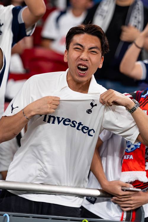 4球1助攻！25岁非洲天才边锋闪耀英超，超级香饽饽，3大豪门抢疯了