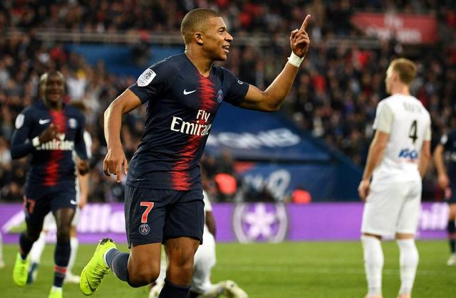 刘诚宇：和新疆队对抗蛮吃力，我要让自己变得更加强大